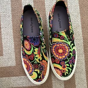 seavees baja platform, women’s size 8.5